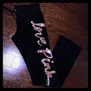 🚫SOLD🚫Victorias Secret LOVE PiNK Sequin Velour