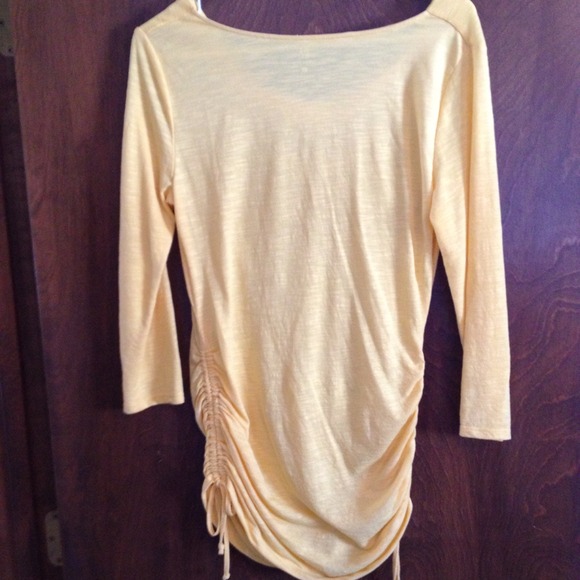 NWOT Scoop neck top - Picture 2 of 4