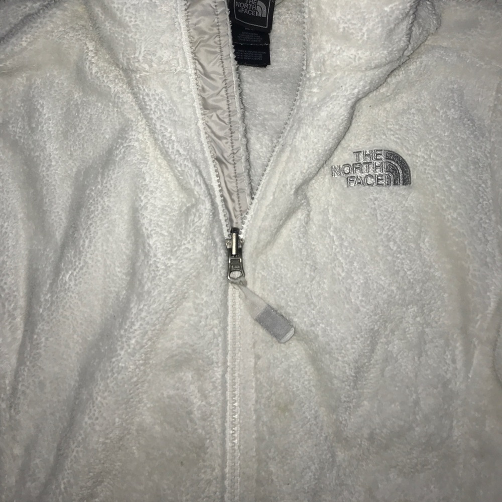Women's White Fluffy North Face Jacket - Picture 4 of 8