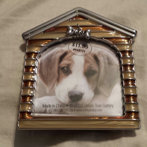 Other - Dog house picture frame