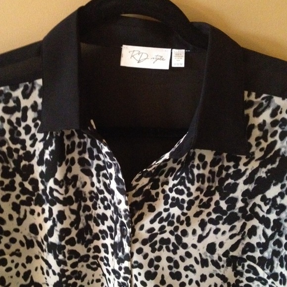 Blouse - Picture 2 of 4