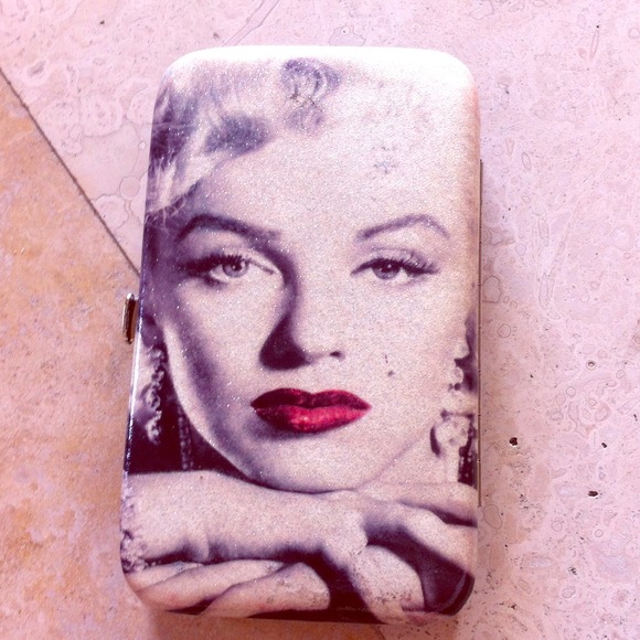 iPhone 4/4s wallet case Marilyn Monroe