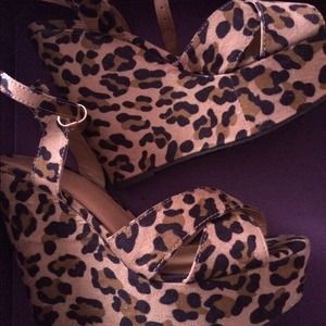 Cheetah Wedges