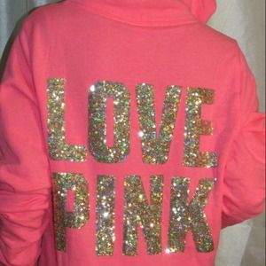 ISO THIS HOODIE IN A SIZE MEDIUM