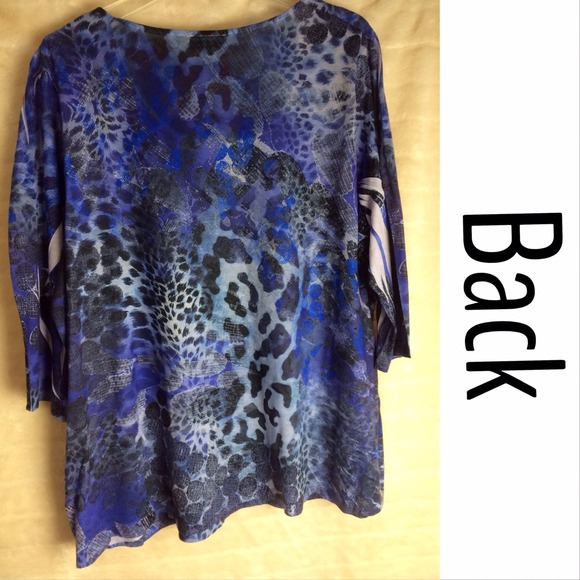 Top by ESSENTIALS.  Size 2X. Bought at Ross. - Picture 2 of 4