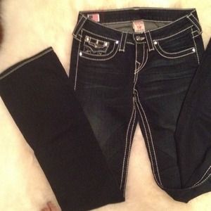 ON HOLD. True Religion Jeans sz 27