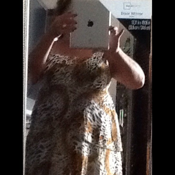 🌹🌹REDUCED - Cute Top - Picture 2 of 2