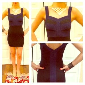 ⛔️SOLD⛔️ BCBG black and blue lining form dress 👗