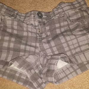 Miley brown shorts