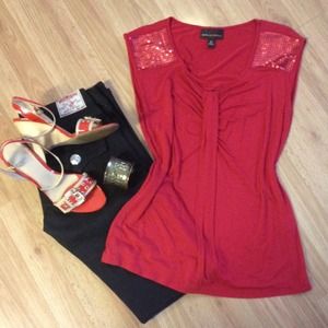 Dana Buchman red top