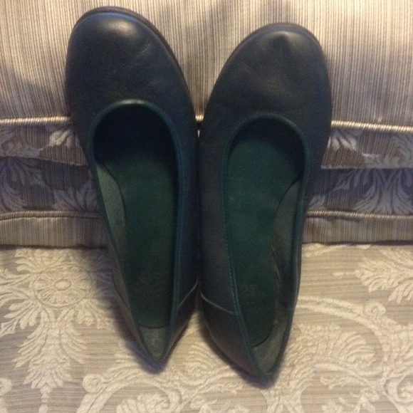 Clark dark green flats