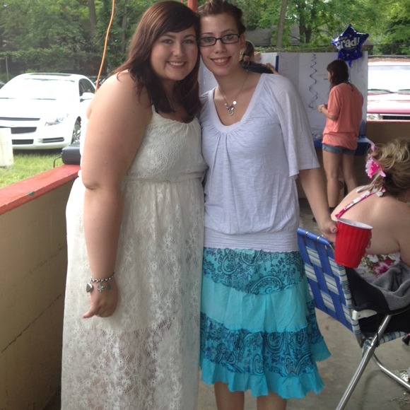 Super cute ombre skirt - Picture 2 of 2