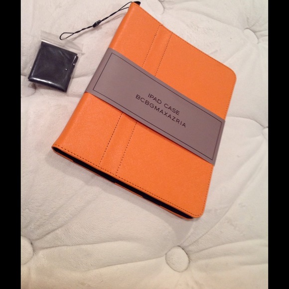 SOLD *BCBG Ipad Case New with Tags! - Picture 1 of 2