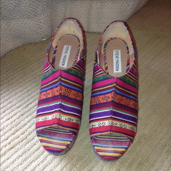 Steve Madden WHISTLE Wedge. - Picture 2 of 2