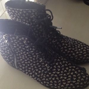 navy blue floral print ankle boots.