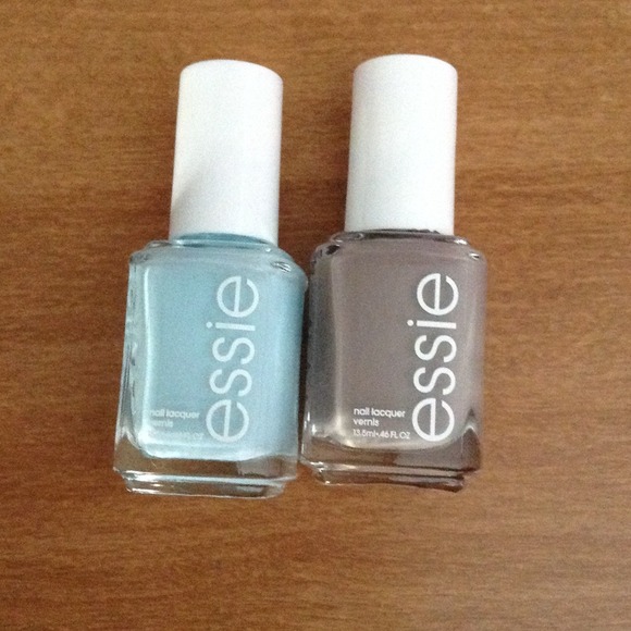 NWOT Essie nail polishes bundle