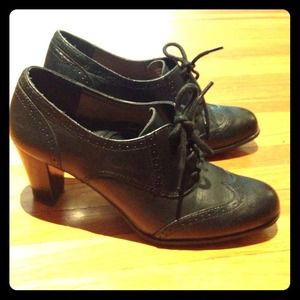 Etienne Aigner Quest oxford bootie - RESERVED