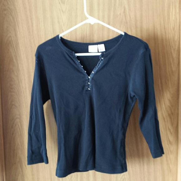Black 3/4 sleeve Henley