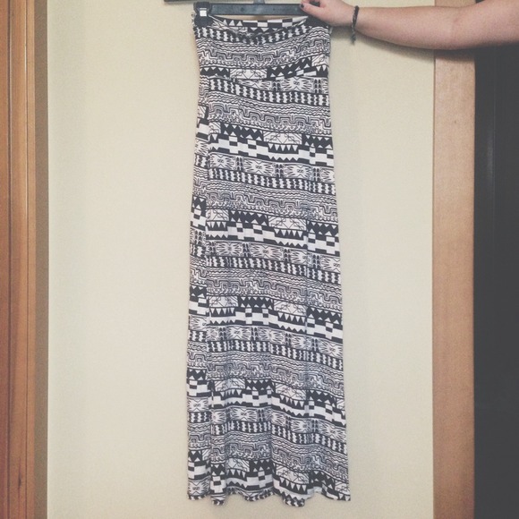Tribal Aztec print maxi skirt
