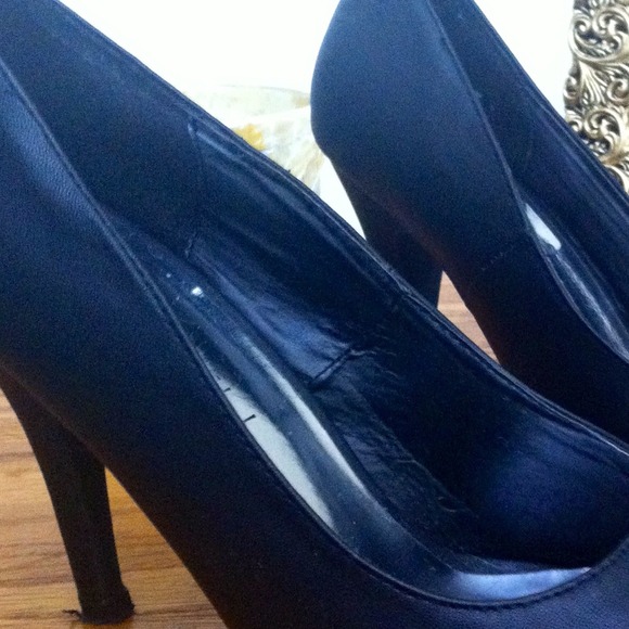 Gently Worn Black Office Pumps - Picture 2 of 3