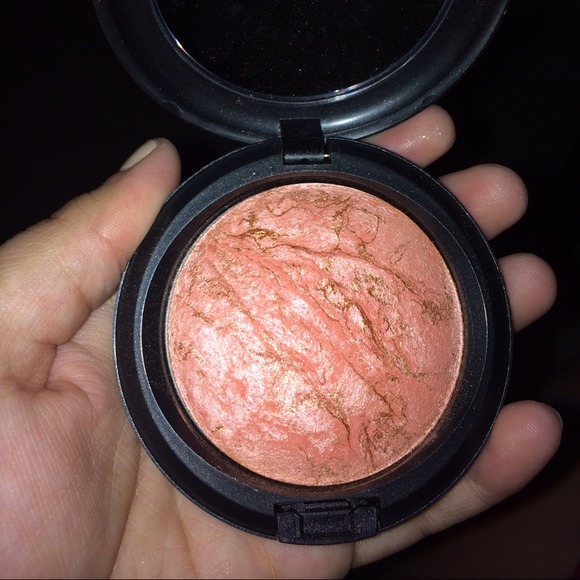 Mac stereo rose