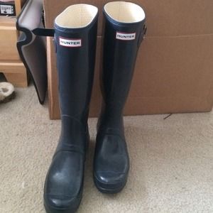 Navy Hunter rain boots