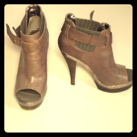Steve Madden Booties