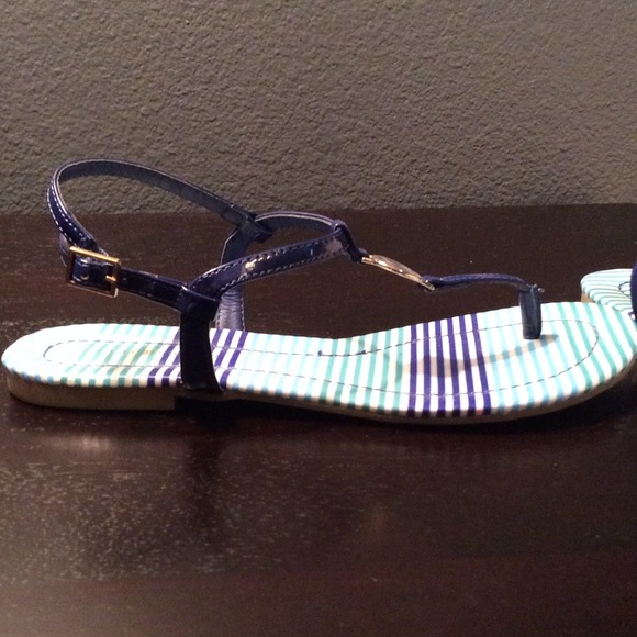 Sandals - Picture 3 of 3