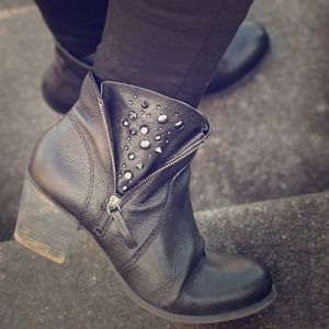 Nine West Shoes - ⬇️ Nine West Booties Nine West Shoes - ⬇️ Nine West Booties