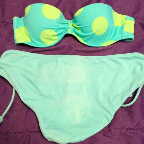 Victorias Secret strapless bikini - Picture 4 of 4