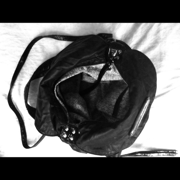 Guess Original Handbag - Picture 3 of 3