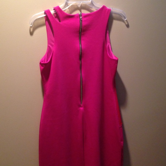 Hot Pink Night out! - Picture 3 of 4