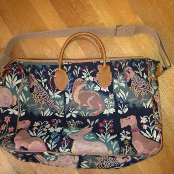 Great mom gift! Large bag w/lovely animal print. - Picture 1 of 2