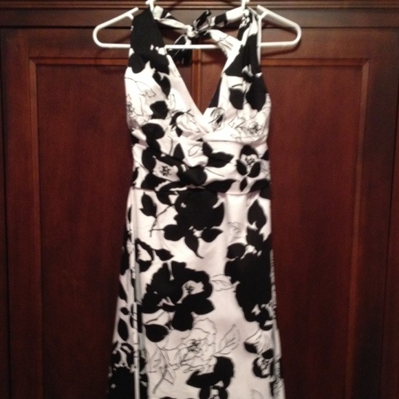 White House black market sundress
