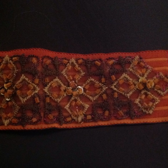 Very detailed cuff bracelet - Picture 2 of 2