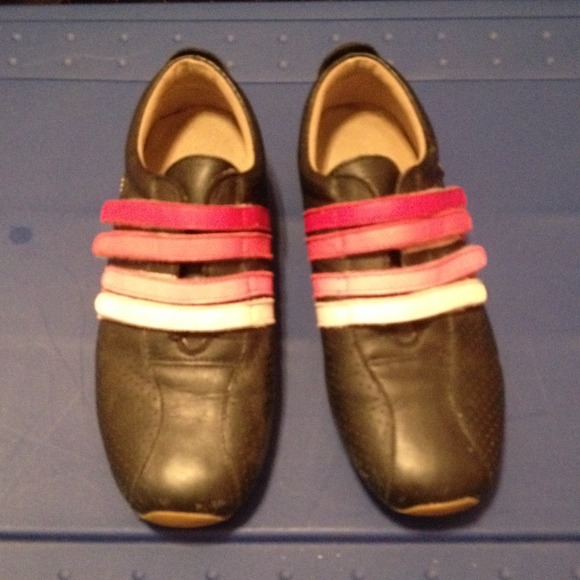 Sold in bundle /Lacoste shoe