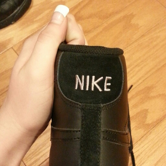 Nike high tops - Picture 2 of 3