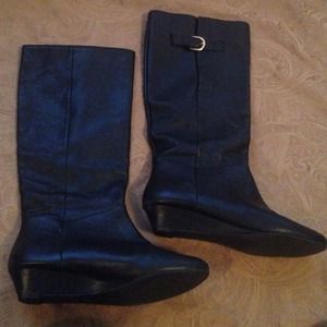 Black leather wedge boot