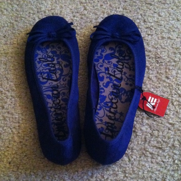 Brand new blue AE flats