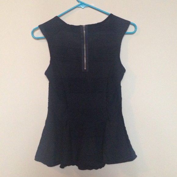 ❌SOLD on Vinted❌ Xhilaration Black Peplum Tank Top - Picture 2 of 4