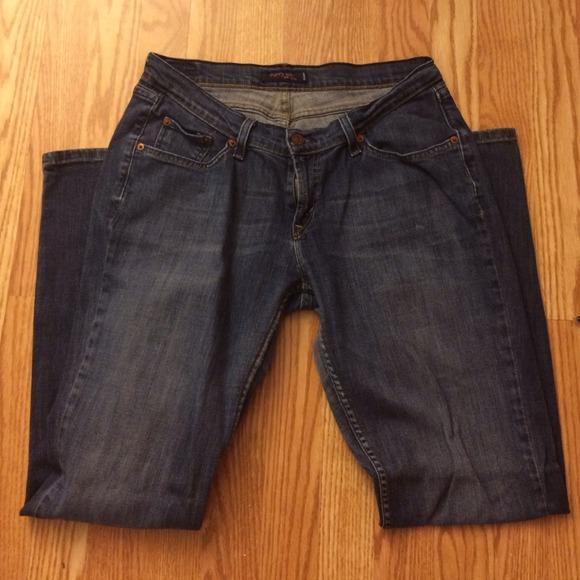 Levi's curvy cut denim