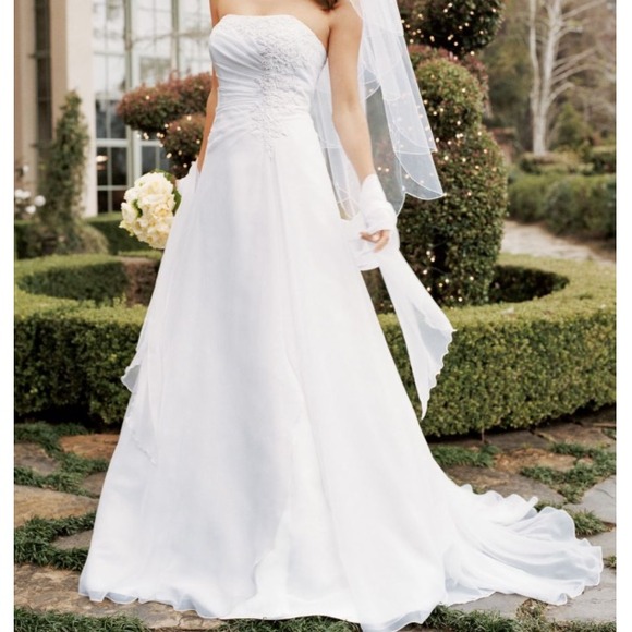 Wedding dress