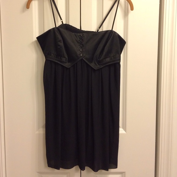 BCBG MAXAZRIA TUXEDO TYPE BLOUSE