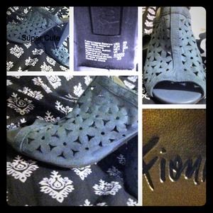 Fioni heals peep toe!