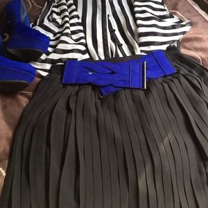 Bundle Forever 21 black skirt