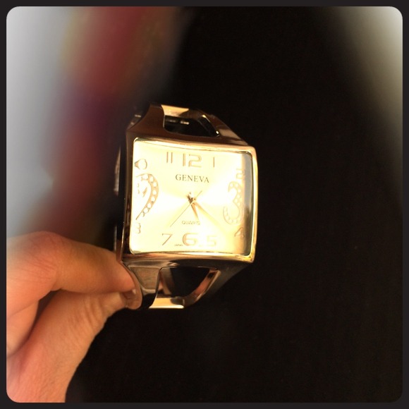 Silver tone Geneva Fashion Watch