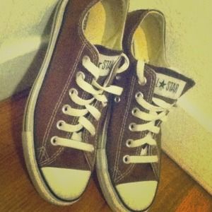 -TRADED- Converse/Chuck Taylor/Brown & White