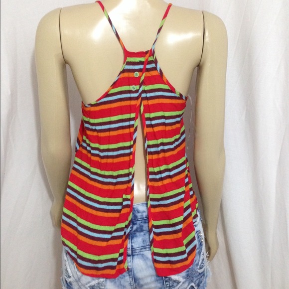 Open back top - Picture 3 of 3