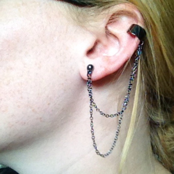 Ear Cuff Earrings in Titanium NWOT