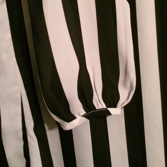 🎀 SOLD! 🎀 - Picture 2 of 4